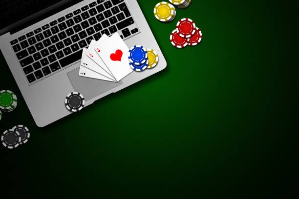 Mega Moolah game paytable showing symbol values and feature descriptions