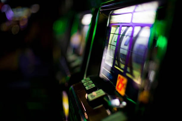 Free spin bonus round with expanded reel set and multiplier display